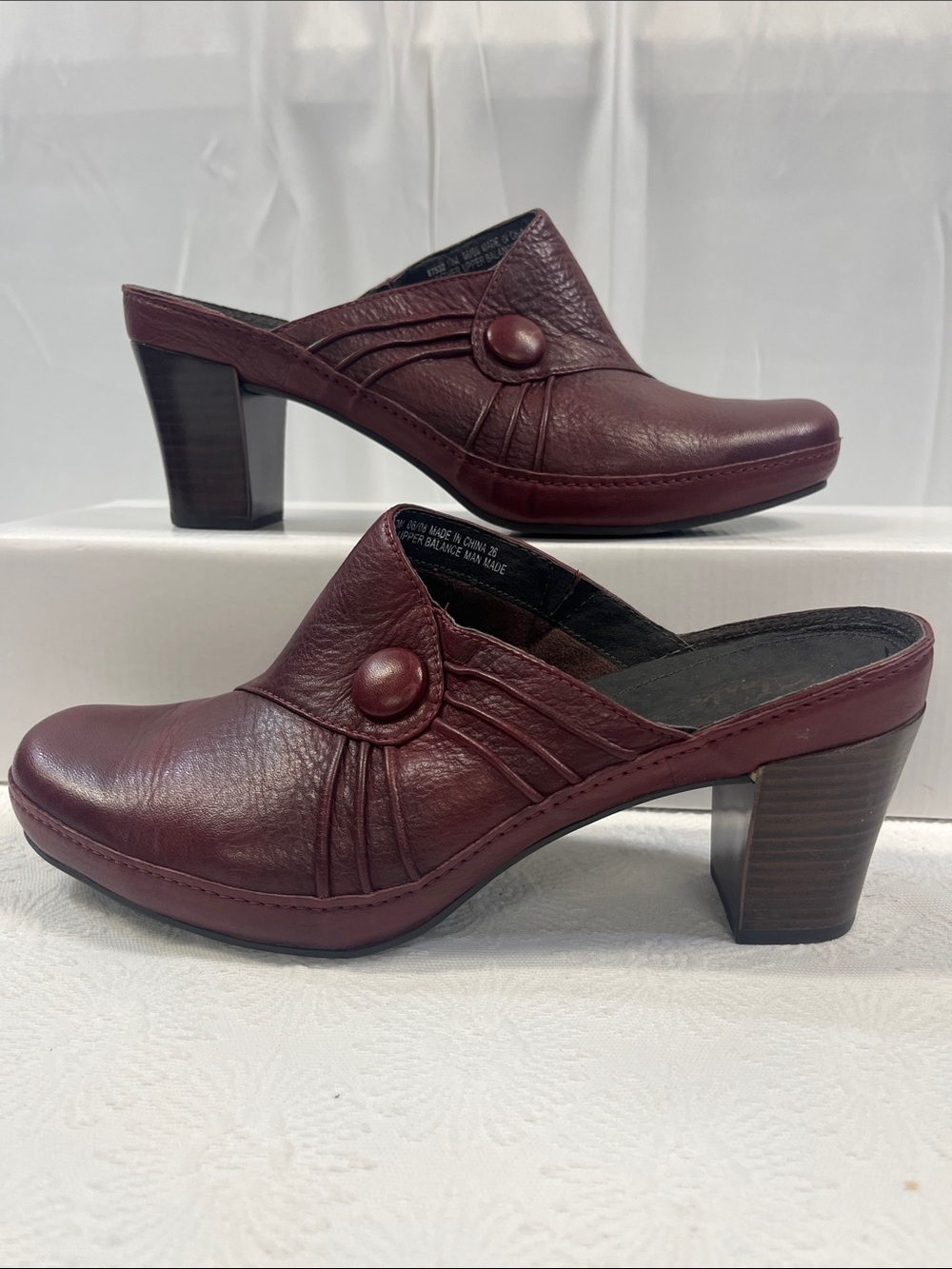 Clarks  Artisan Women's Burgundy Leather Button-Accent Heeled Mules